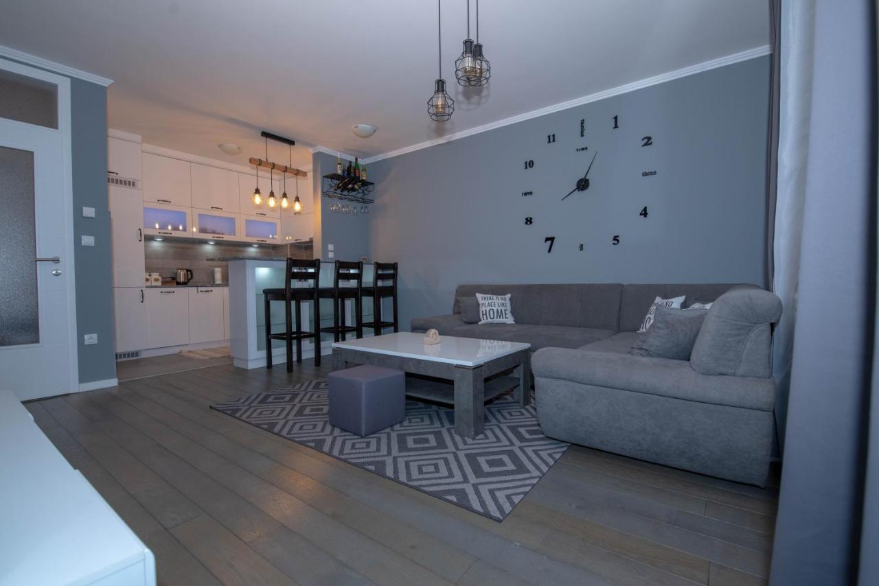 Lukavica Athena Apartman מראה חיצוני תמונה
