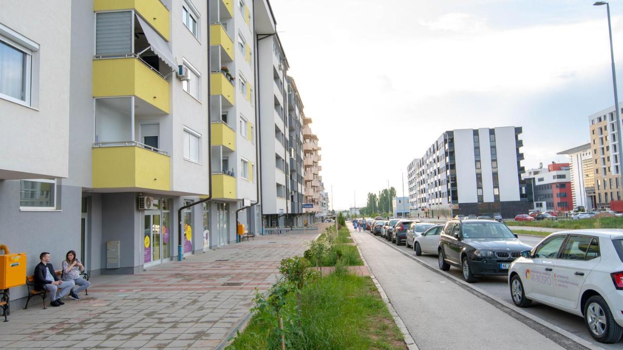 Lukavica Athena Apartman מראה חיצוני תמונה