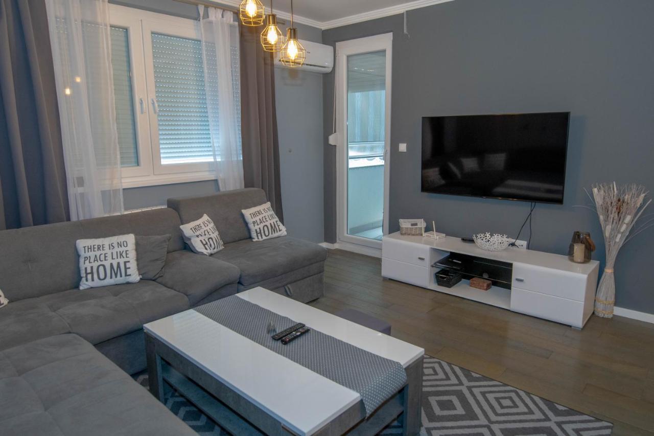 Lukavica Athena Apartman מראה חיצוני תמונה