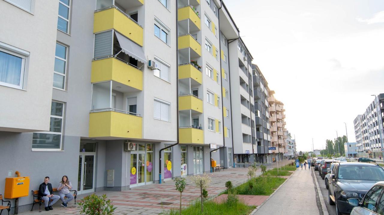Lukavica Athena Apartman מראה חיצוני תמונה